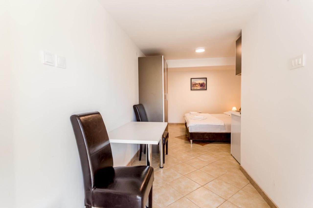 Apartments Belani Χέρτσεγκ Νόβι Εξωτερικό φωτογραφία